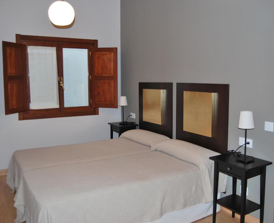 Apartamentos Plaza Mayor Llanes Room photo