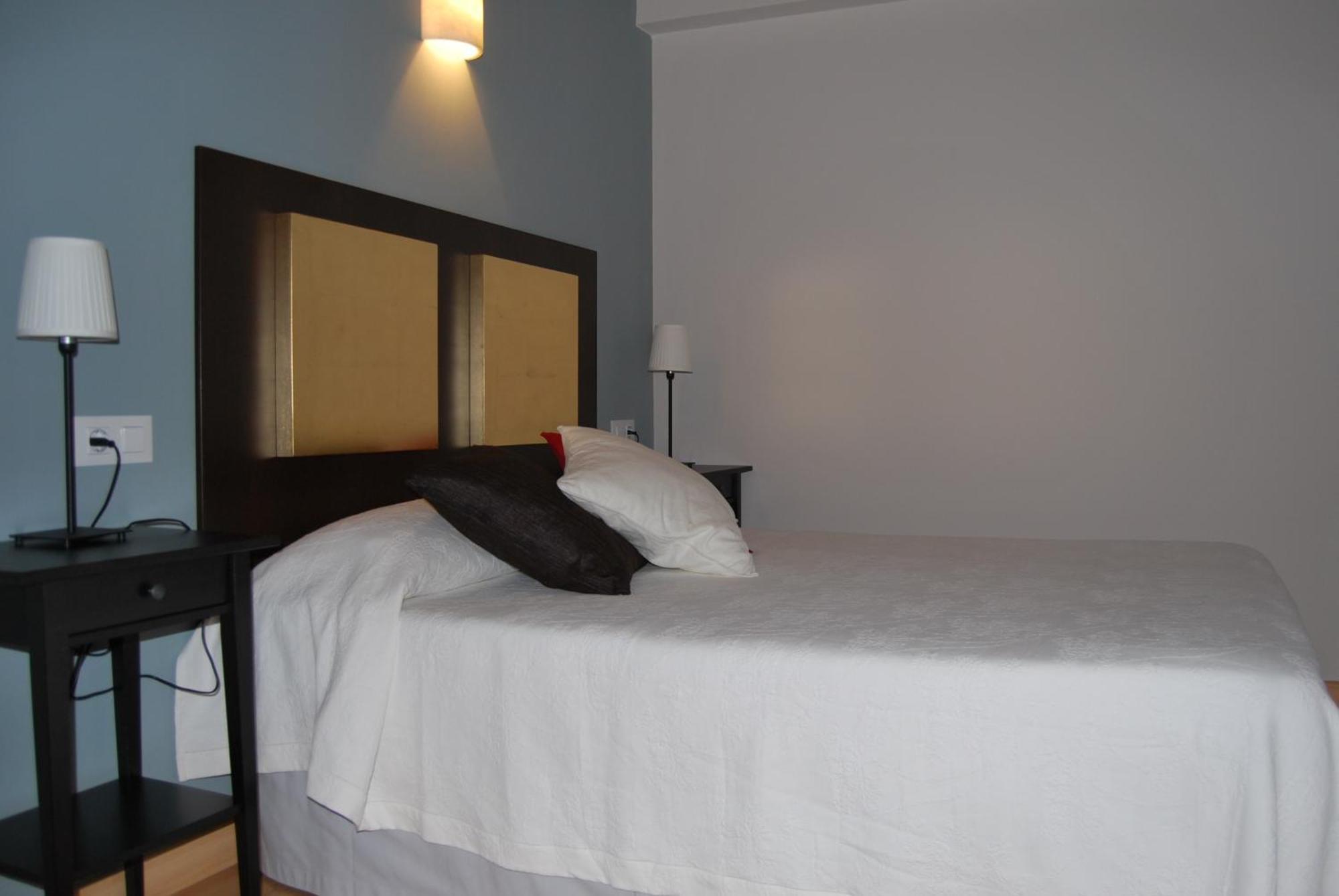 Apartamentos Plaza Mayor Llanes Exterior photo